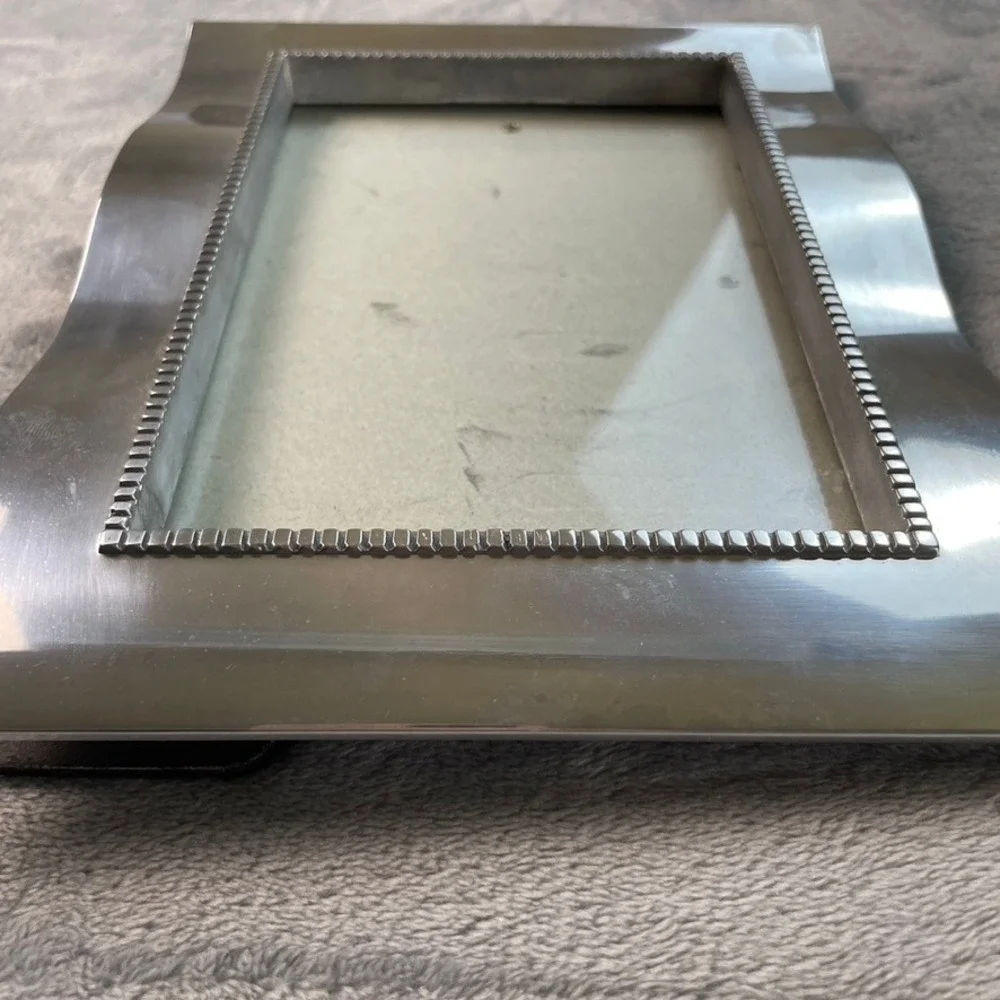 Brushed Silver Metal Wave Picture Frame 4x6 Beaded Border Modern Tabletop Decor